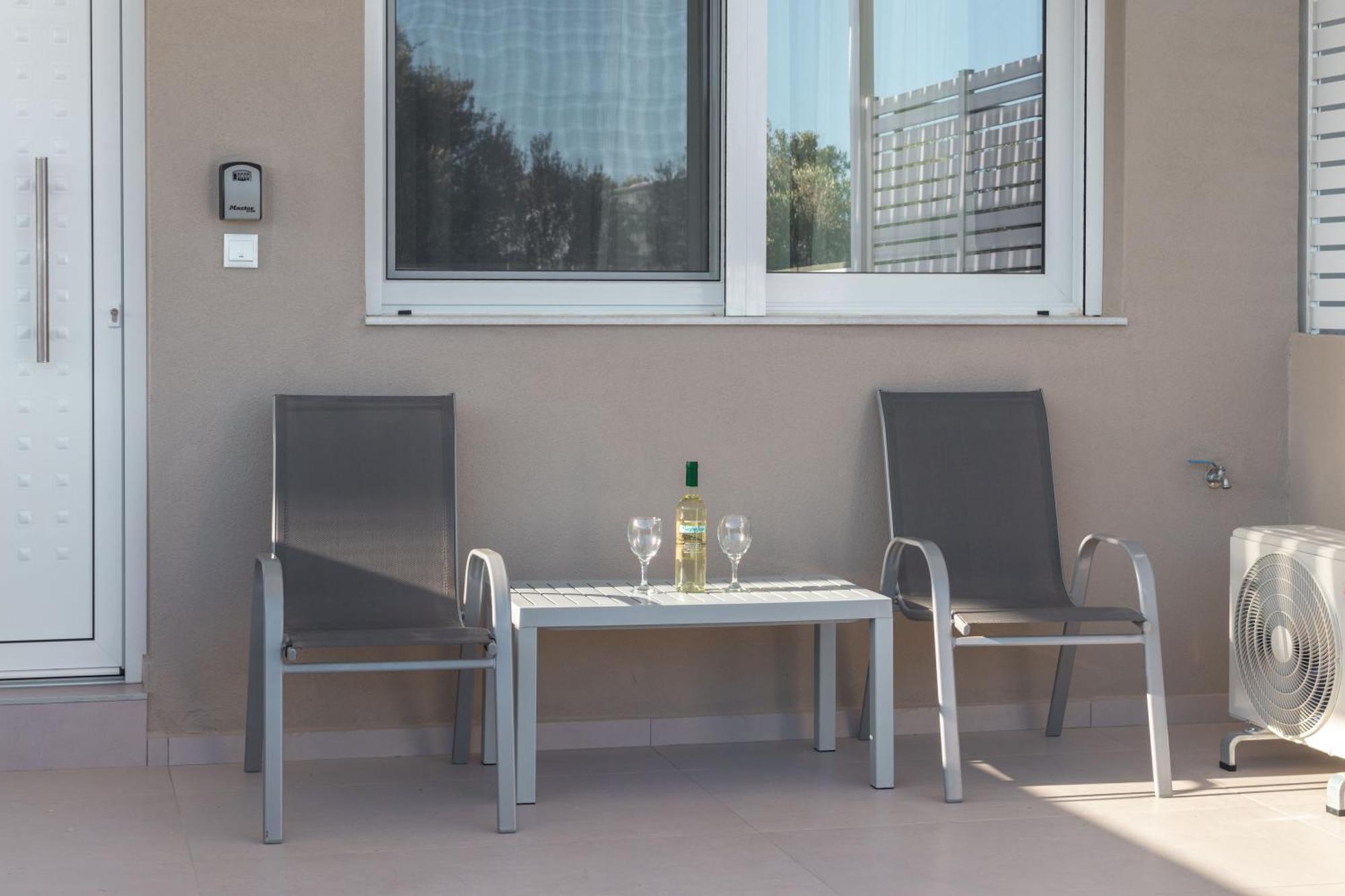 Harmony Luxury Apartment Ierápetra Eksteriør bilde